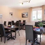 Les Terrasses فندق لي فيردون سور ميه