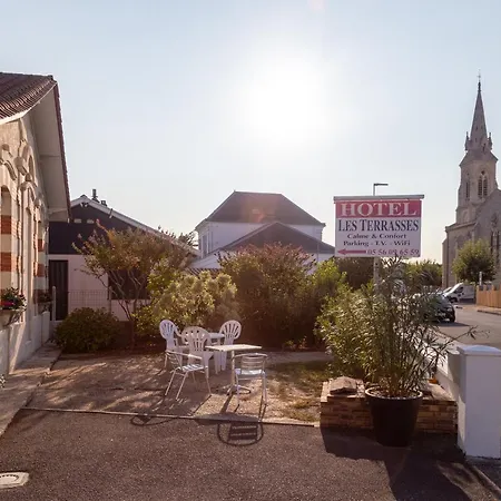 Les Terrasses 2*