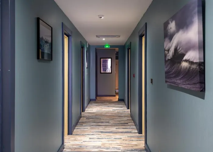 Отель Les Terrasses 2*