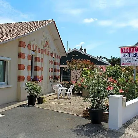 Les Terrasses 2*